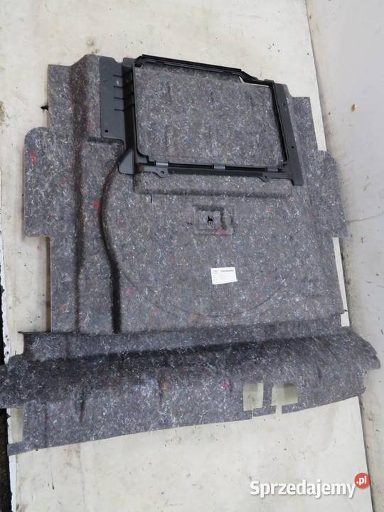 DYWAN WANNA WYKŁADZINA BAGAŻNIKA AUDI Q5 8R sprzedam