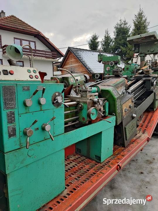 Frezarka uniwersalna pionowa do metalu model Maków Podhalański