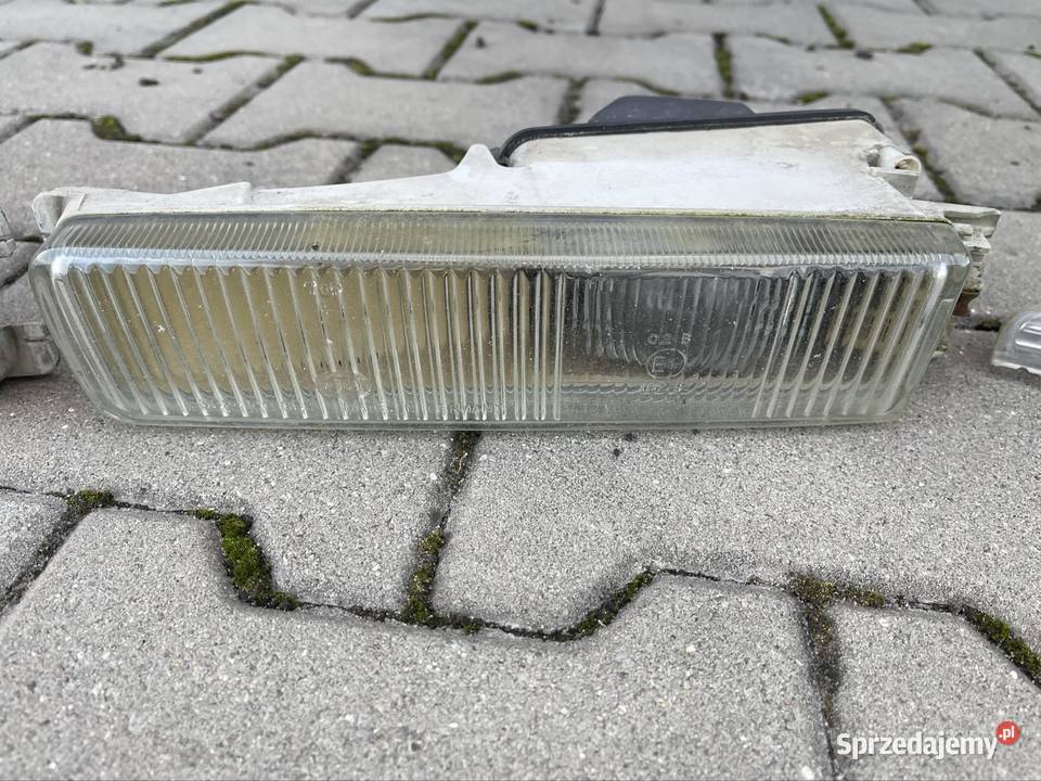 Halogeny Audi 80 b4 komplet z zaślepkami HELLA
