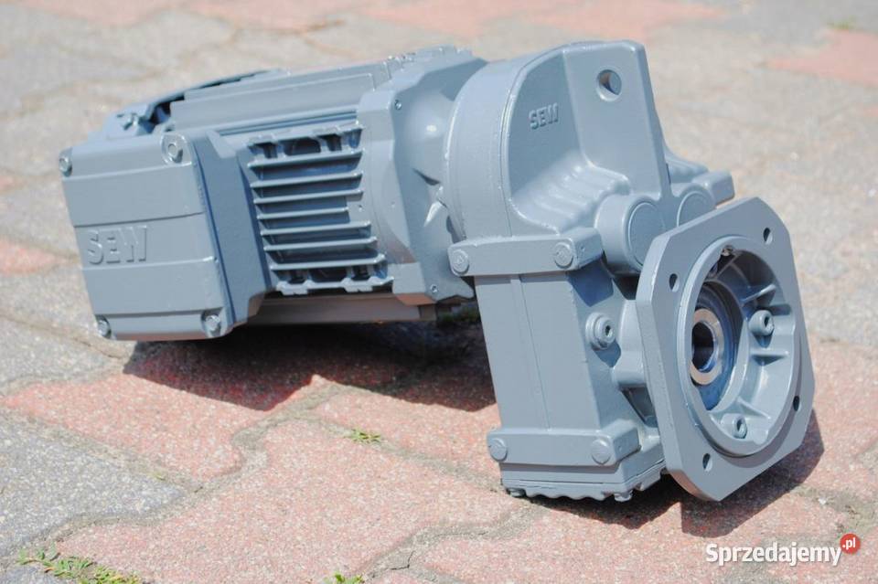 Motoreduktor kołnierzowy 075kw 104obrmin Firmy Kargowa