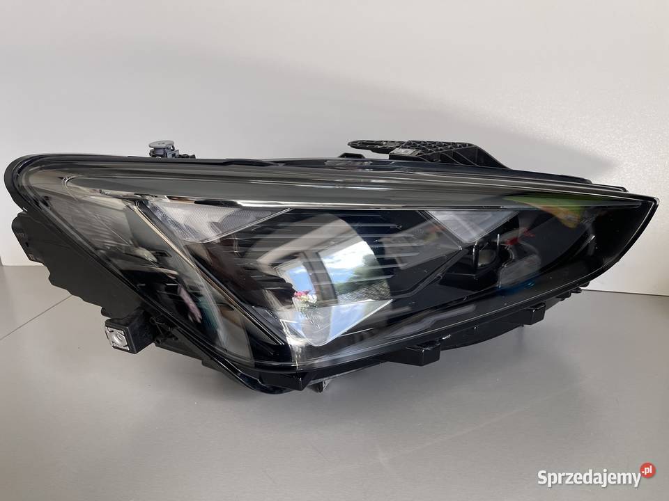 CUPRA FORMENTOR LIFT PRAWA LAMPA FULL LED osobowe Lampy przednie Ostroróg