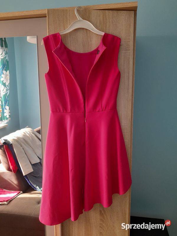 Fuksjowa sukienka rozmiar 38 firmy Exclusive Ołówkowa  sprzedam
