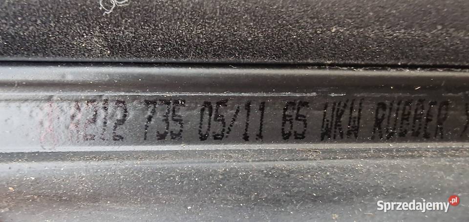 MERCEDES EKLASA W212 LISTWA DRZWI ZGARNIAJĄCA Bieleń