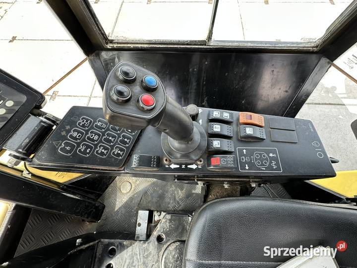 WALEC DROGOWY DYNAPAC CC424HF Tuliszków