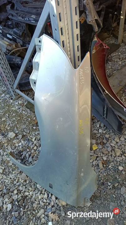 błotnik lewy Toyota Avensis T25 Bodzentyn sprzedam