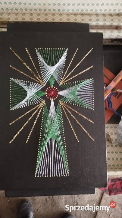 Obraz wykonany w technice string art
