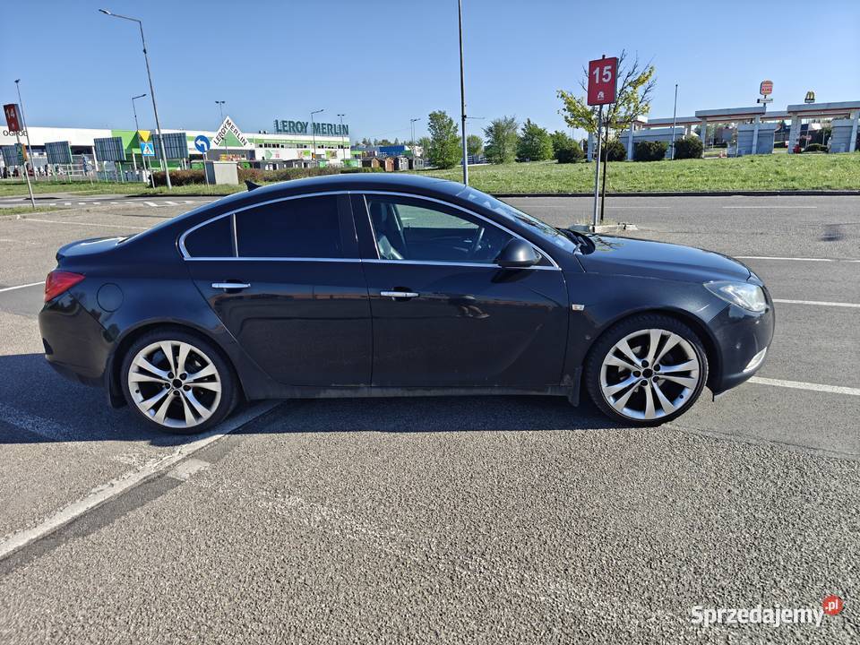 Opel Insignia A 20 CDTI bogate wyposażenie