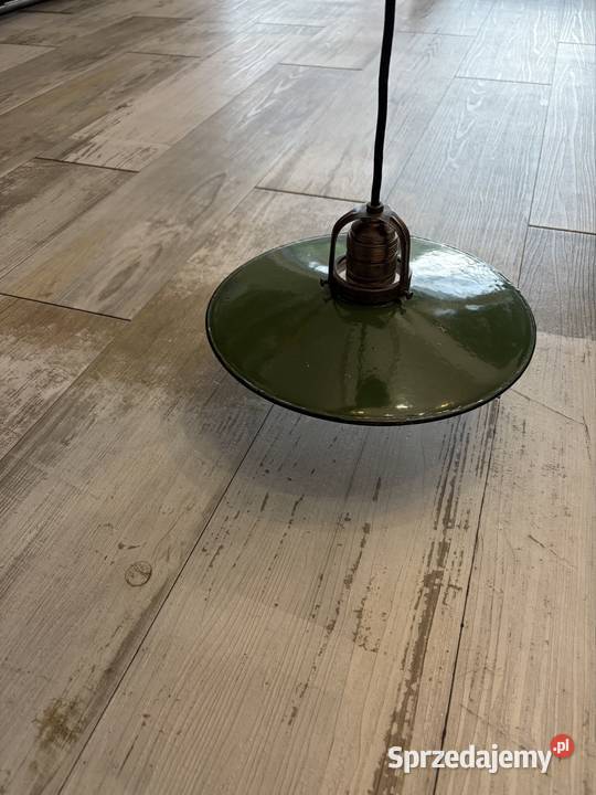 Lampa industrialna metalowa emaliowana wisząca Chudów