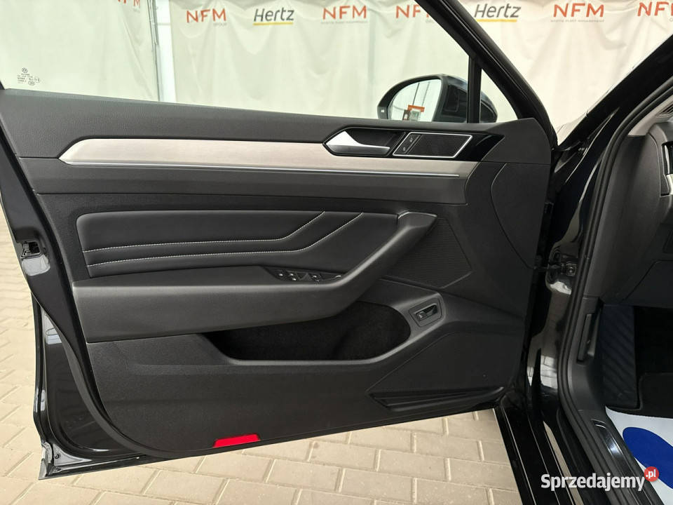 Volkswagen Passat 20 TDI 4 Motion DSG 200 Salon Warszawa