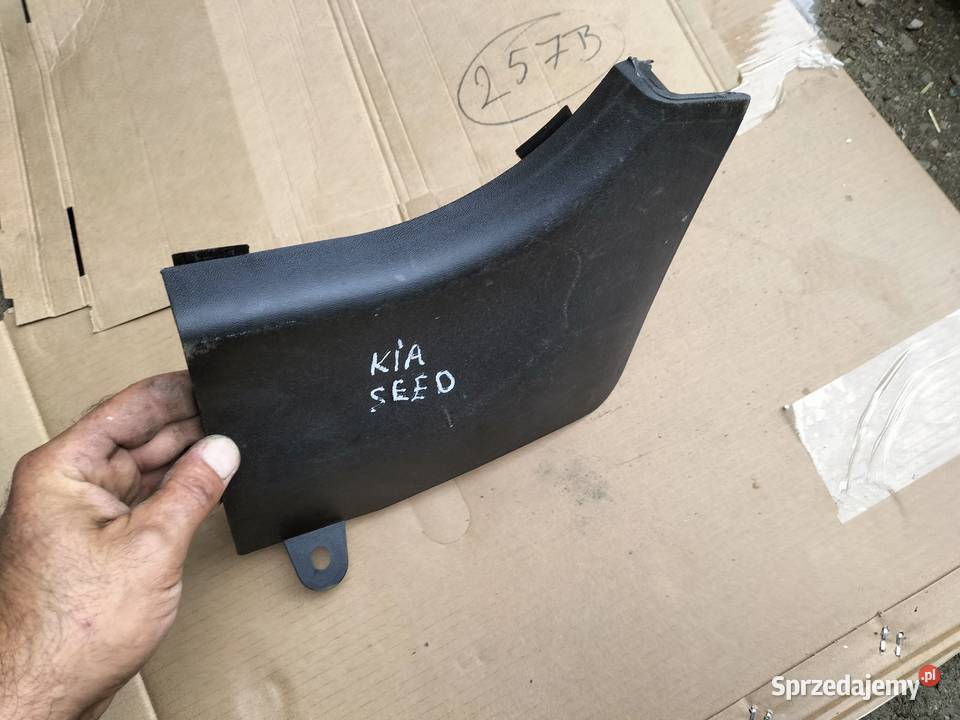 KIA CEED 858261H000 OSŁONA SŁUPKA PROGU PRAWY Kamień-Kolonia