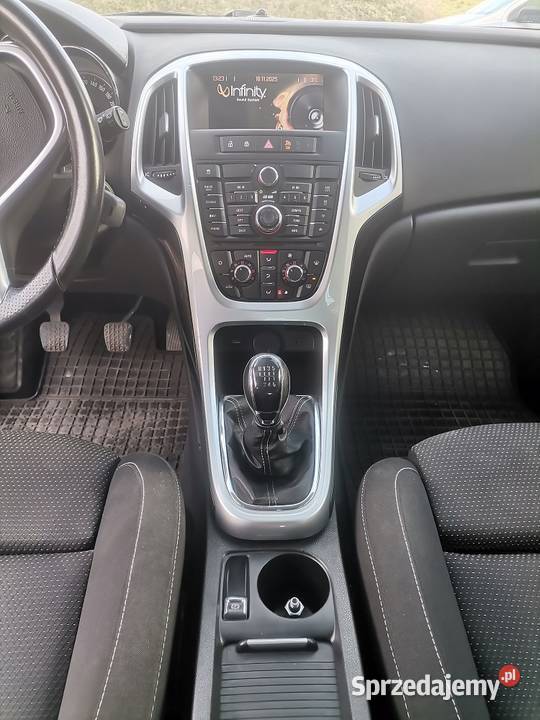 Opel Astra J 14T 1400cm3 sprzedam