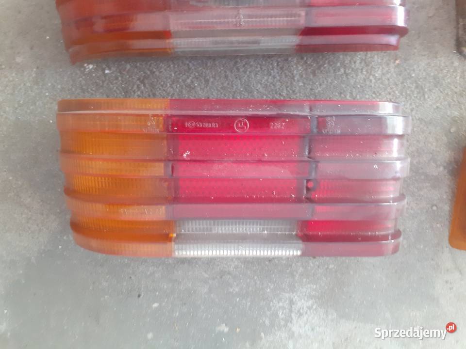 MERCEDES W114 W115 SZKŁA REFLEKTORÓW PRZÓD RAMKA Toruń