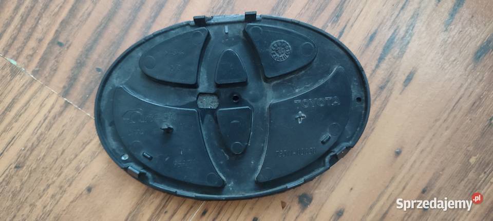 Toyota Yaris lift 0911 emblemat przód Pozostałe Szczecinek