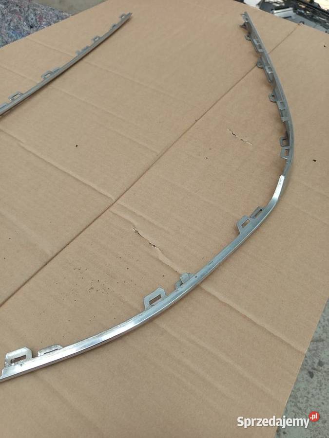 Listwa zderzaka lewa tył passat b8 chrom Rzeszów sprzedam