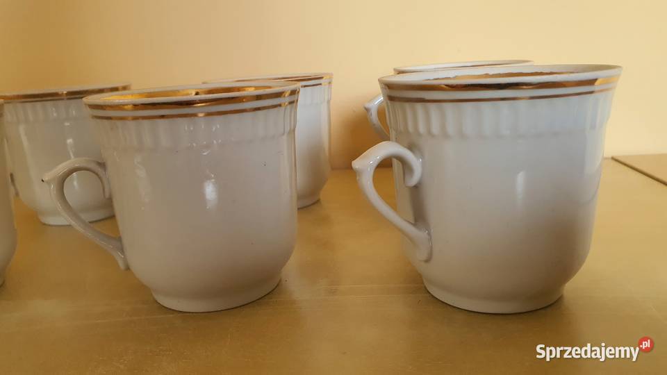 6 filiżanek z czasów PRLu