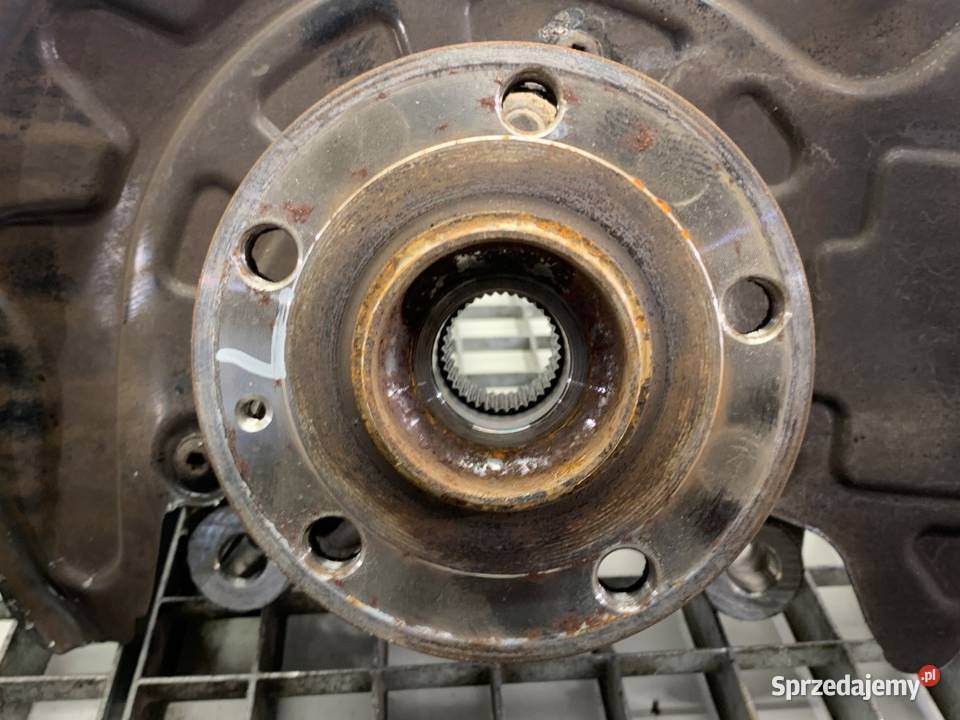 ZWROTNICA LEWY PRZÓD SKODA OCTAVIA III 20 184 osobowe podkarpackie