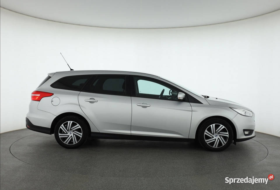 Ford Focus 15 TDCi isofix Samochody osobowe