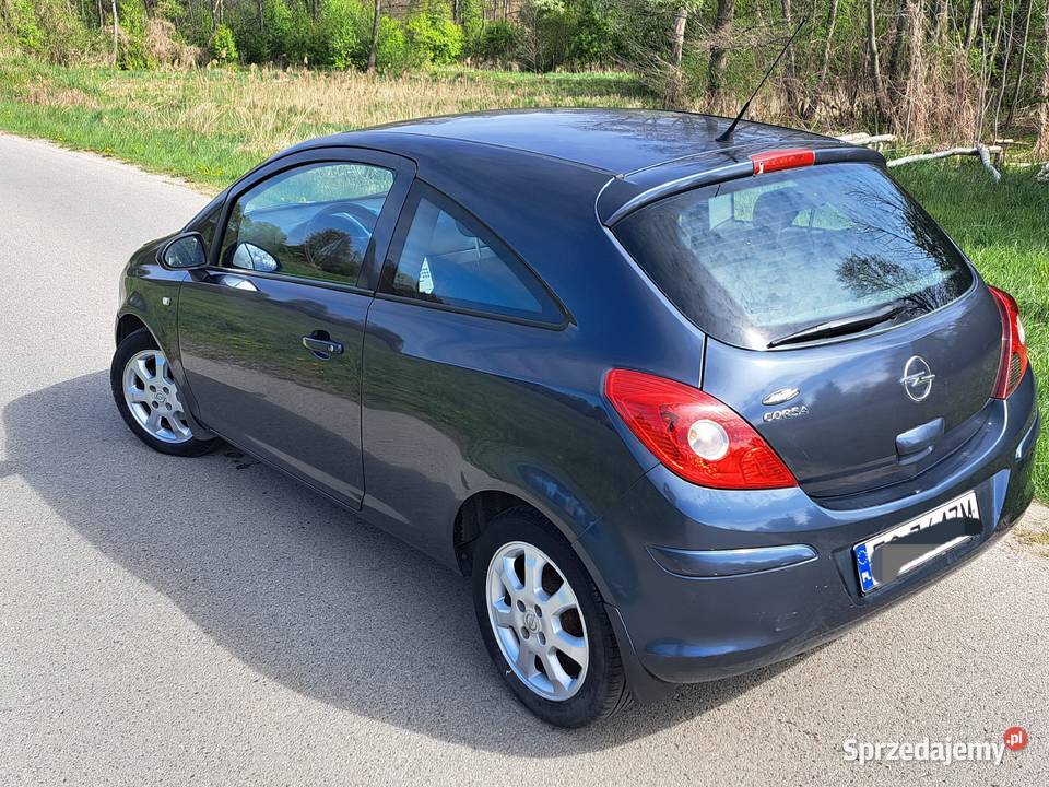 Sprzedam ładnego Opla Corsa C 10 Beznyna 2008r 999cm3