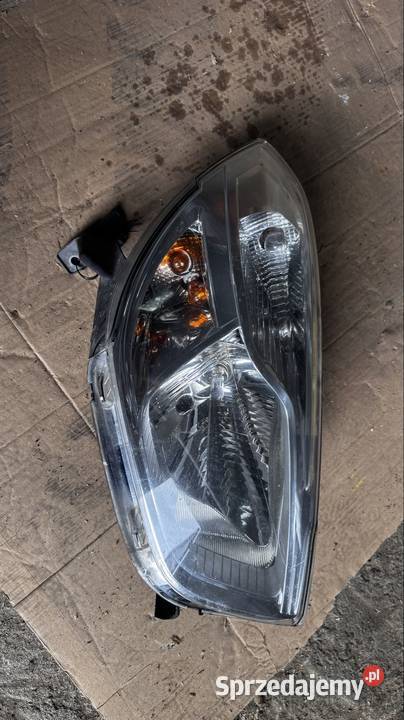 Lampy przód Dacia Dokker Białystok