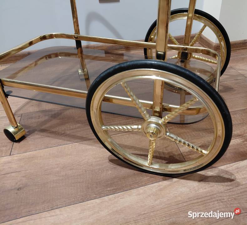 Mobilny barek na kółkach 225 Byczyna