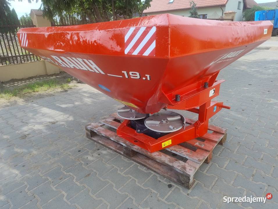 Rozsiewacz nawozów Rauch 800kh Piątek