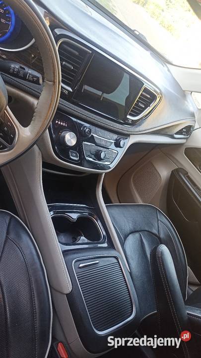 Pacifica Limited AWD Łuków