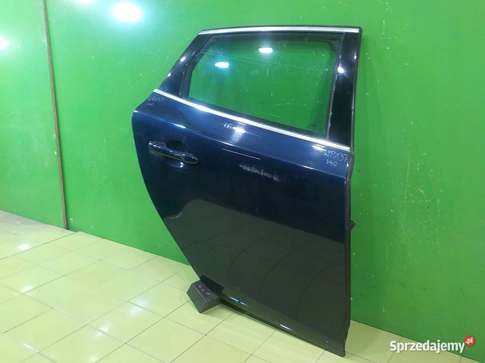 VOLVO V40 II 16D2 14r HB 5D drzwi prawe tyl sprzedam