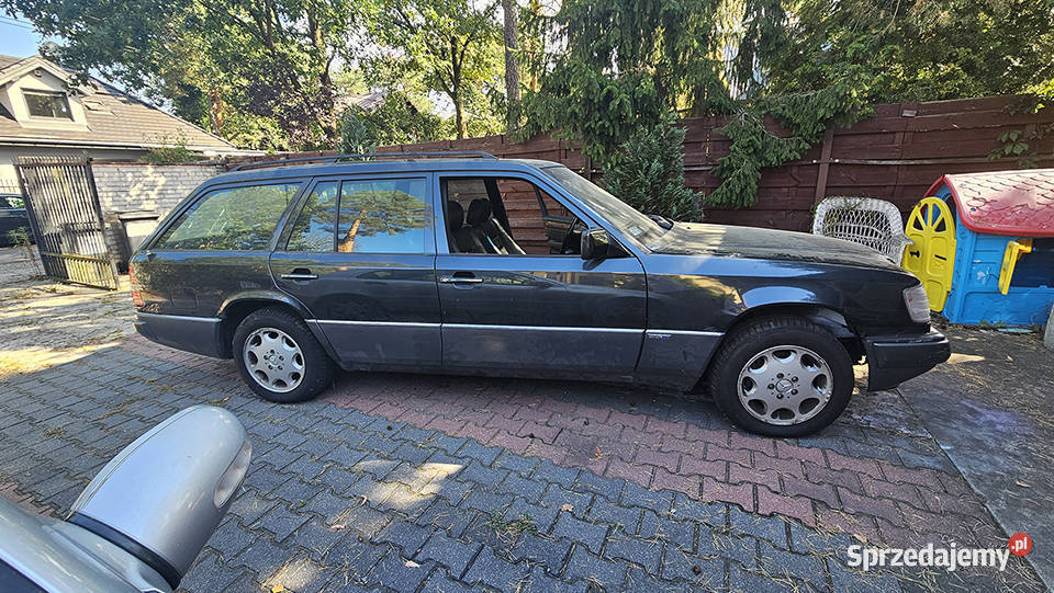 Mercedes W124 E klasa kombi lpgbenzyna 28 garażowany