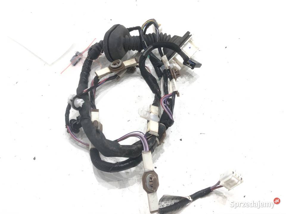 WIĄZKA DRZWI TYŁ PRAWY TOYOTA COROLLA E21 18 98 osobowe