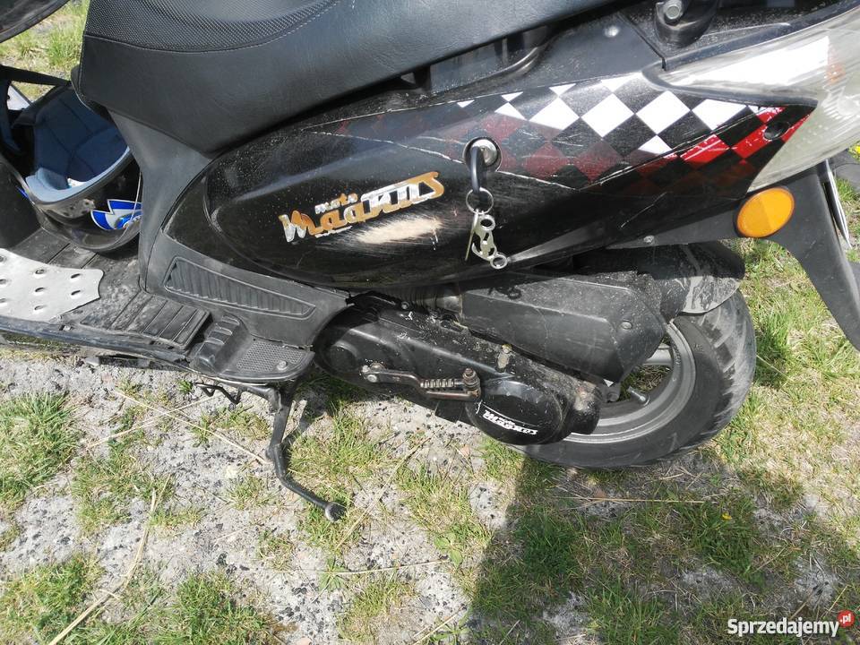 Skuter magnus carave bagażnik