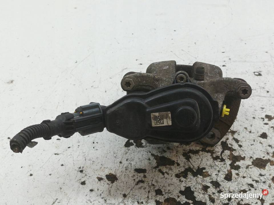 ZACISK HAMULCOWY LEWY TYŁ 17 DCI 440102238R