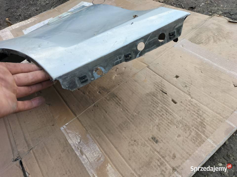 BMW 1 E87 BŁOTNIK LEWY PRZÓD SIWY osobowe lubelskie Kamień-Kolonia sprzedam