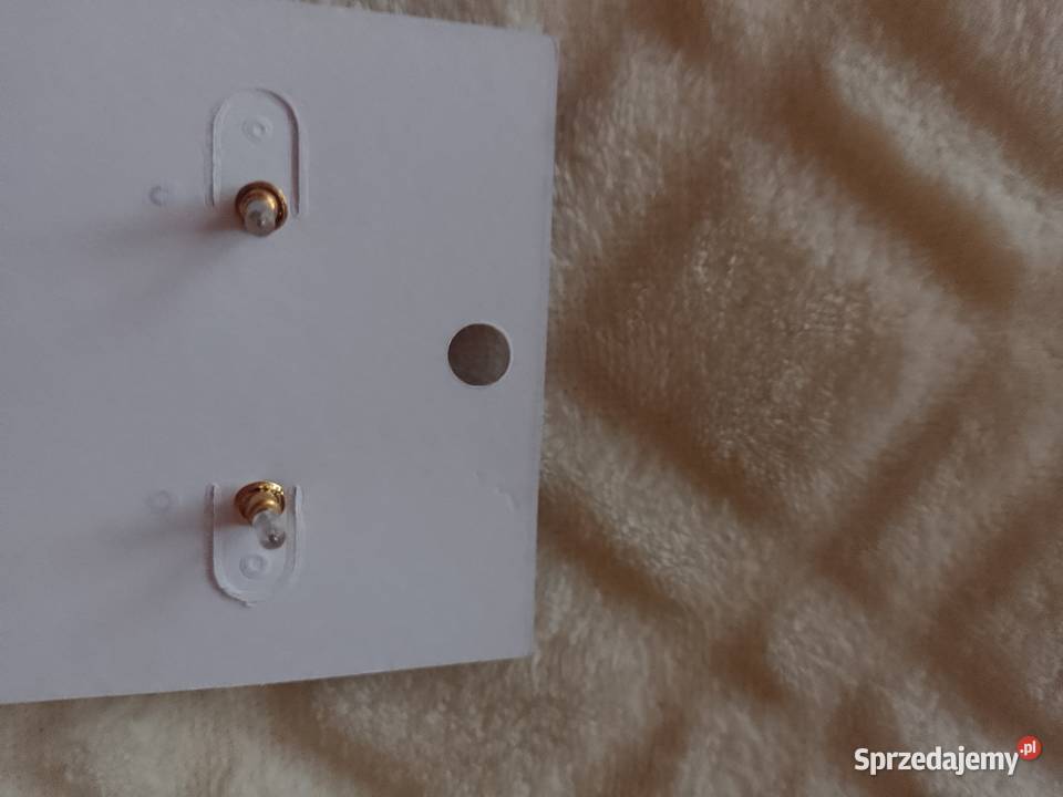 Subtelne bogato zdobione kolczyki serca z Kraków