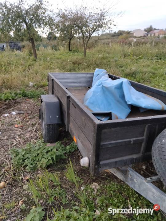 przyczepka niewiadów z hamulcem najazdowym Łada