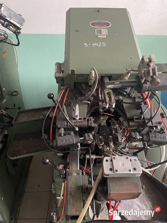 Ćwiekarka czubków Interational SHLBTH Radom