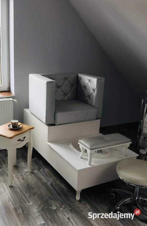 Fotel pedicure Kridos Fryzjerstwo i kosmetyka Ozorków