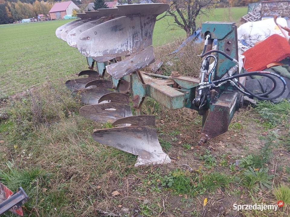 Pług obrotowy 4 skiby 211 31 Agrozet Sukov Pługi łódzkie sprzedam