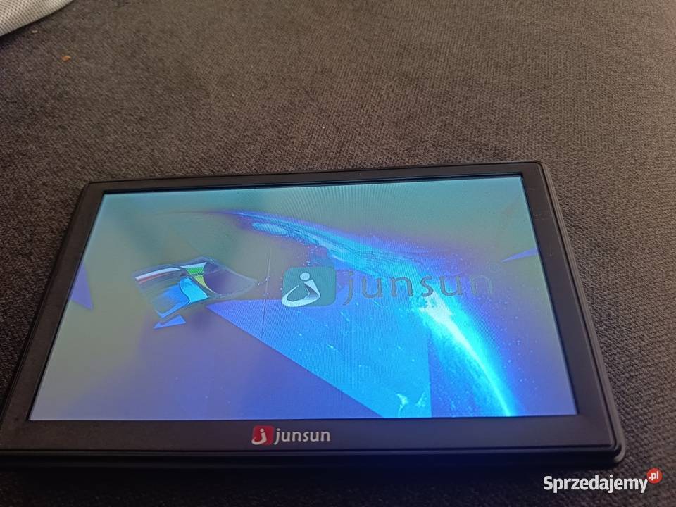Nawigacja firmy junsun 10 z kartą sdhc 8gb i Kłudno