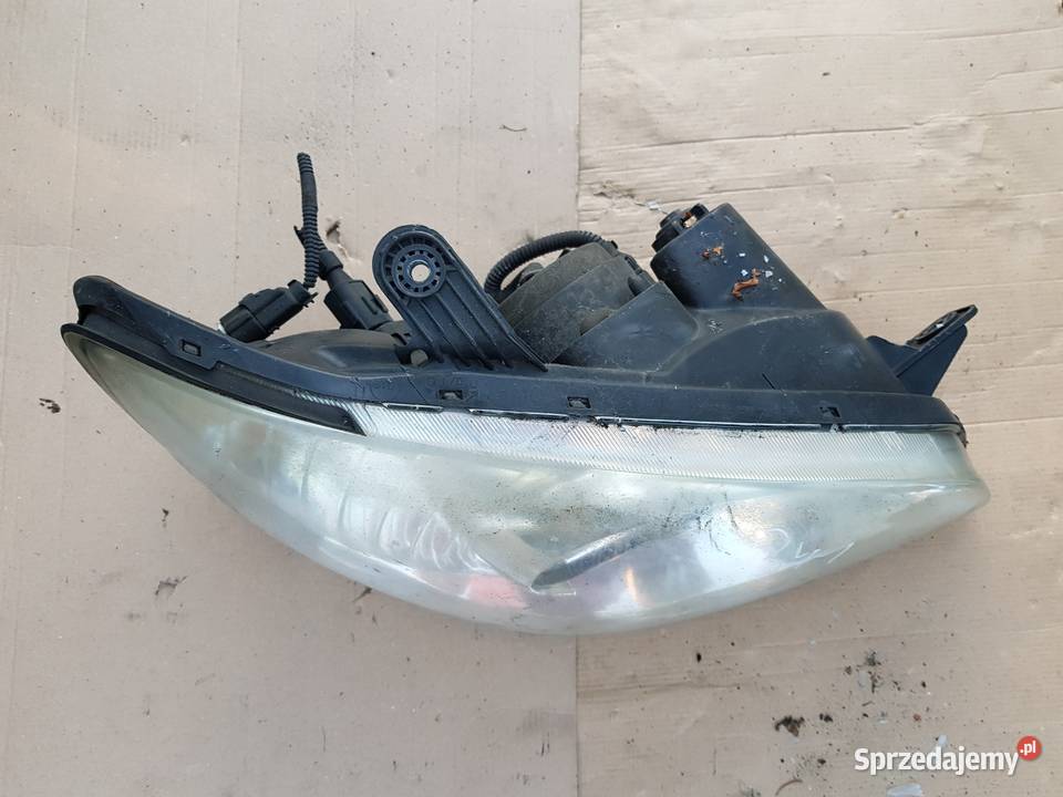 PRAWA LAMPA PRZÓD HYUNDAI GETZ I Lampy przednie Zbierkowo
