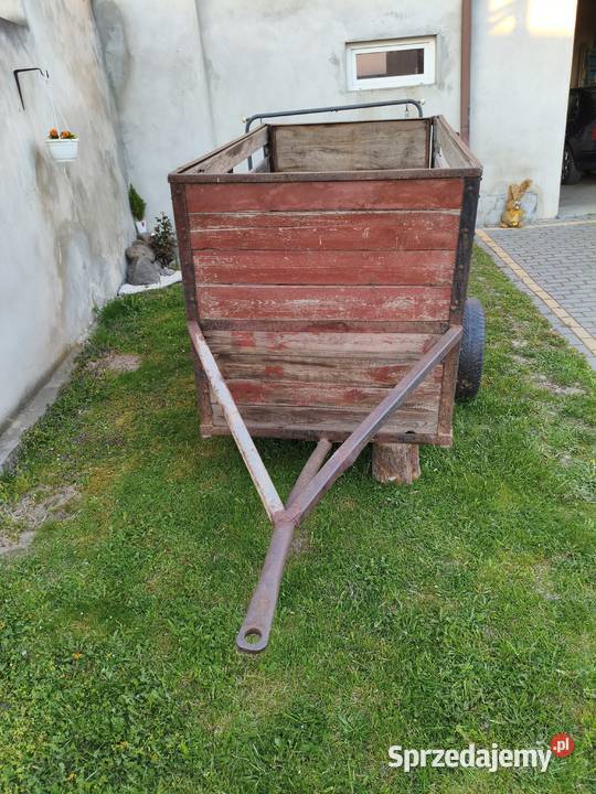 Przyczepa jednoosiowa klatka do przewozu bydła nieuszkodzony Chechło