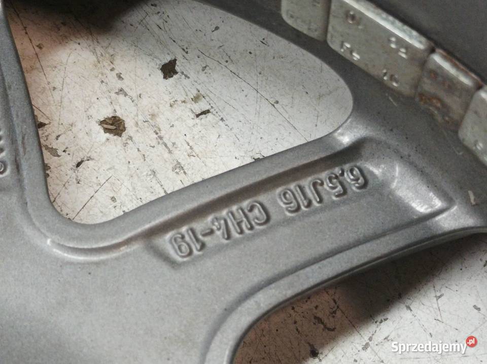 FELGA ALUMINIOWA R16 4X108 ET19 OC65MM 65J16CH4