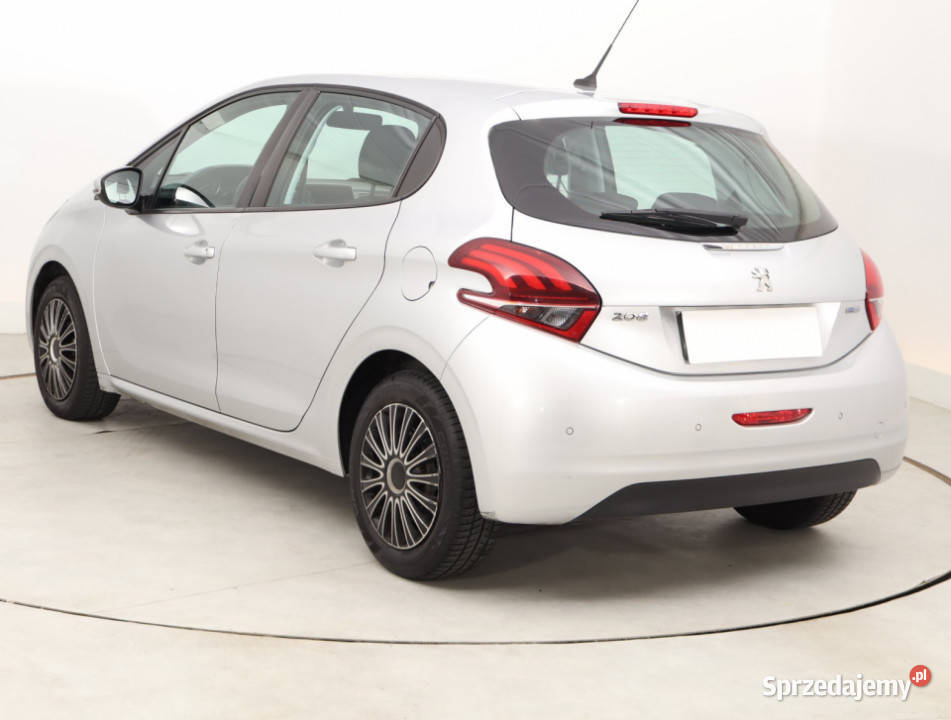 Peugeot 208 12 PureTech 208