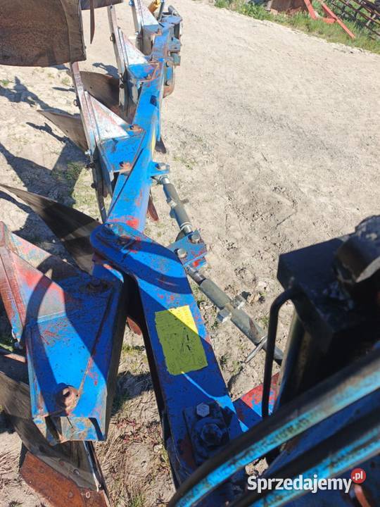 Pług 4 skibowy obrotowy Fiskars overum agrolux Pługi Skrzydłowo
