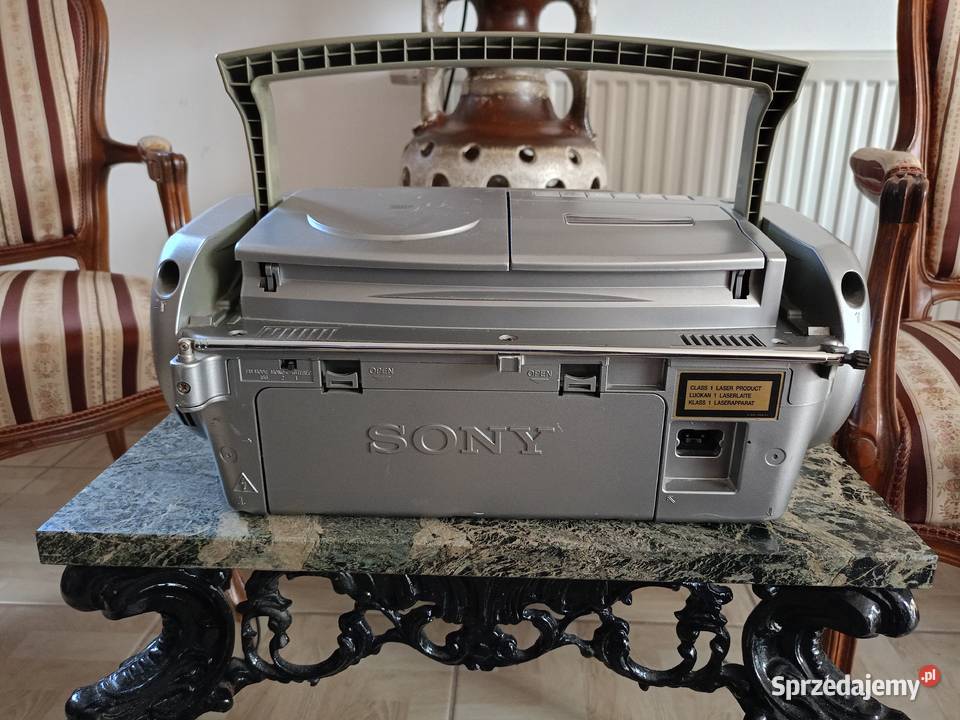 Boombox SONY CVDV27L Radiomagnetofon Drawski Młyn