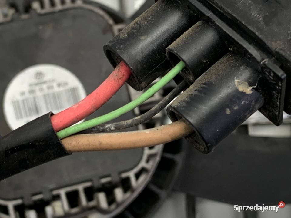 WENTYLATOR CHŁODNICY VW GOLF VI 16 105