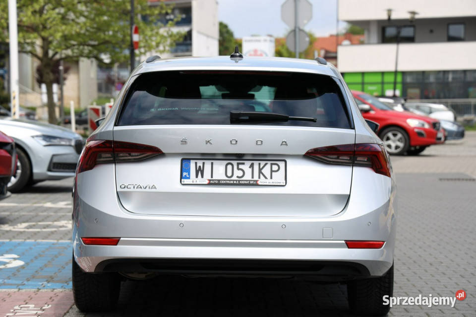 koda Octavia 15 TSI 150 kamera led smart link relingi dachowe Octavia Škoda Tychy