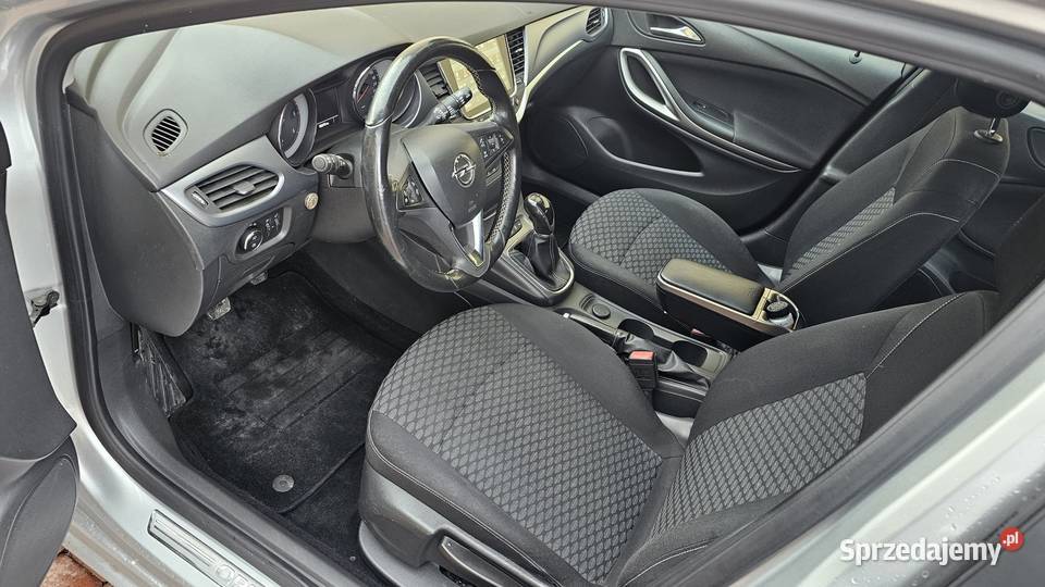 Opel Astra 16CDTI 110 2017 zNiemiec Nowy Rozrząd elektryczne szyby Astra Zarszyn