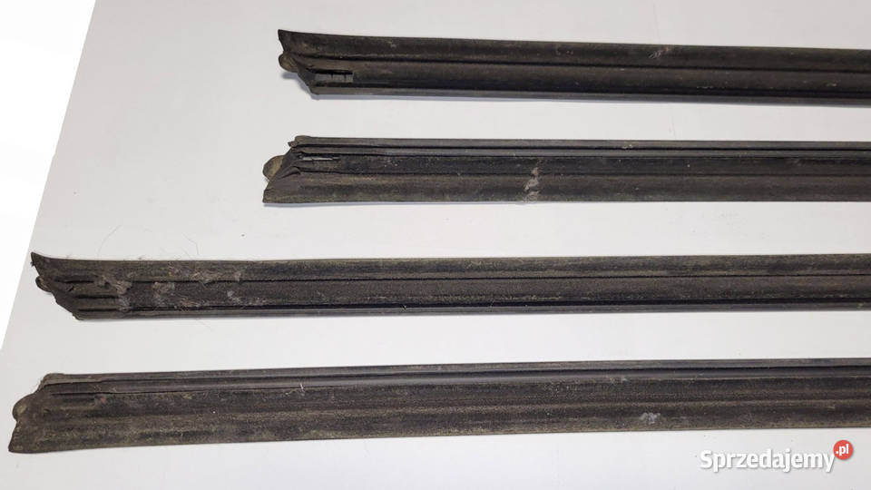 USZCZELKA ZGARNIAJĄCA SZYBY DRZWI VOLVO 850 osobowe Ruda Śląska sprzedam