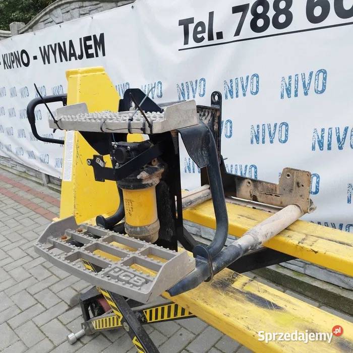 JCB Stopnie pod zbiornik paliwa 3CX 4CX koparko Łowicz