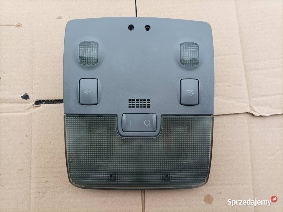 Lampka oświetlenie podsufitki górna Audi a4 b5 osobowe Radom